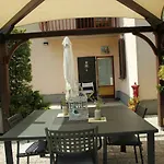 La Casa Rosa