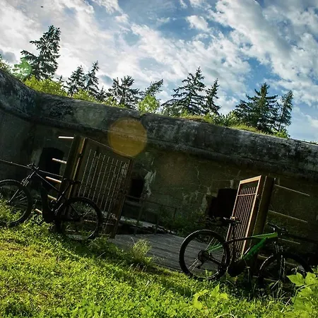 La Casa Rosa * Sernio