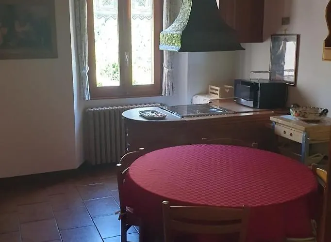La Casa Rosa * Sernio