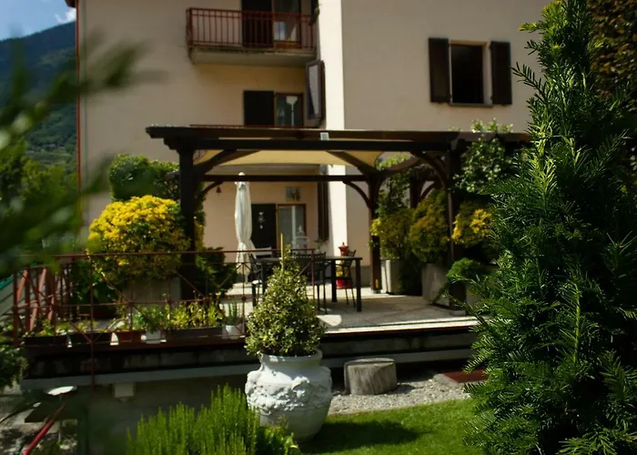 La Casa Rosa Sernio